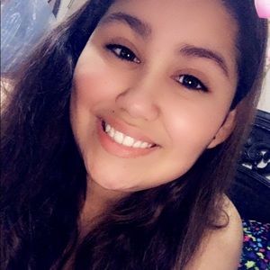 Meet your Posher, Monserath